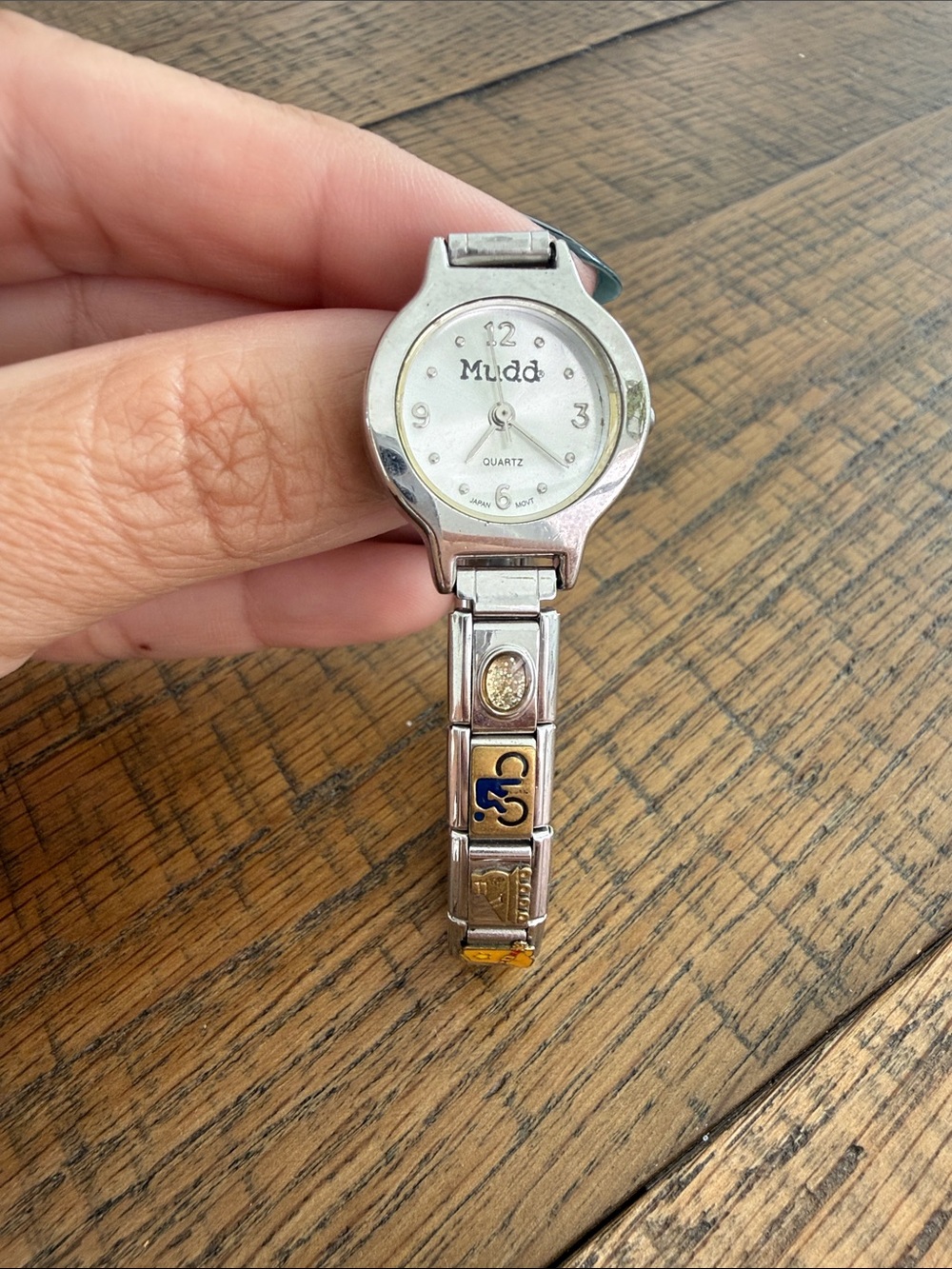 Vintage Stainless Steel Mudd Quartz Stretch-band Watch